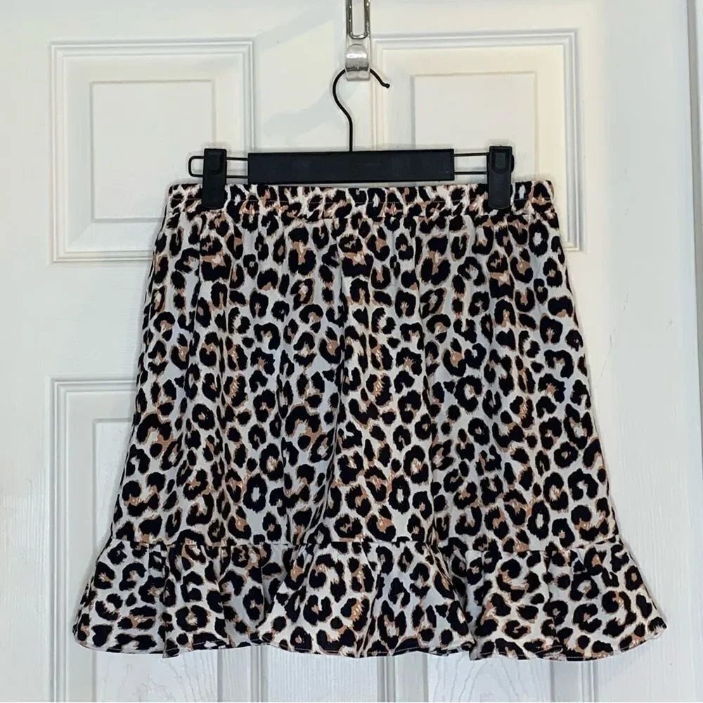 Princess Polly Goodnight Moon Leopard ruffle skirt Size 10
